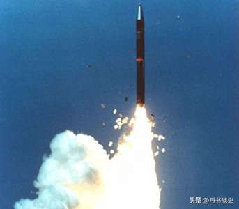 ​波音固特异HML移动导弹发射车，“侏儒”导弹的专属发射车