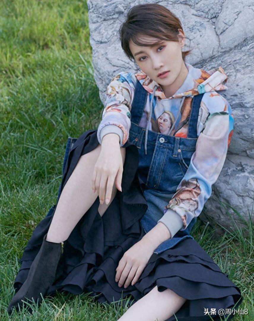 明星林鹏，娱乐圈影视演员，率真爽朗，被誉为演艺圈“纯洁天使”