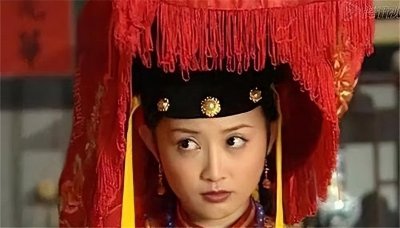 ​野史：公主惨遭驸马一脚踢死，骗康熙因病离世，康熙为女报仇