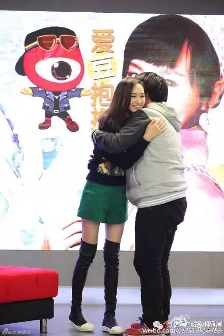 巴黎超经典时装秀（让人脸红心跳的69式走秀）(14)