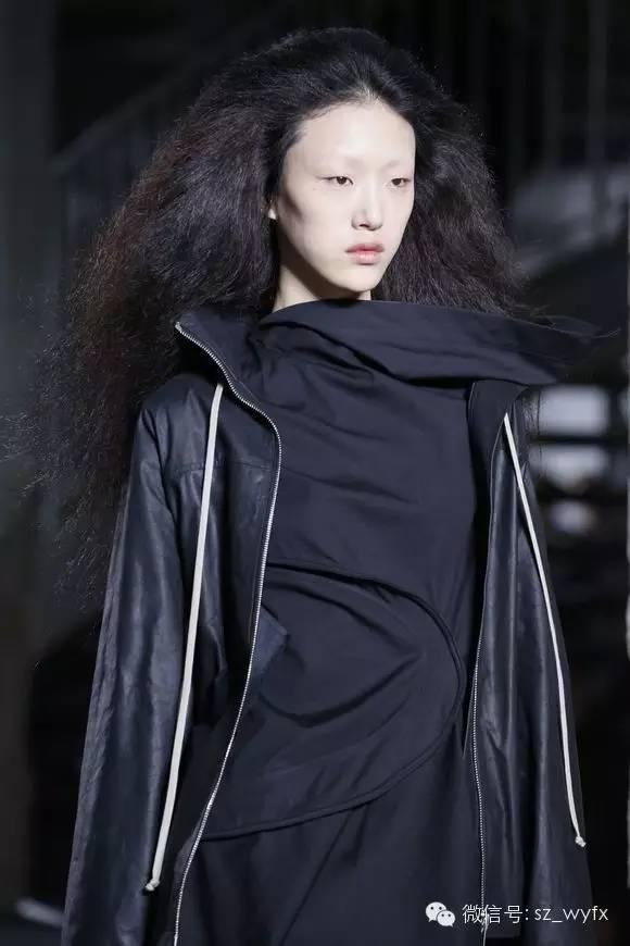 巴黎超经典时装秀（让人脸红心跳的69式走秀）(6)