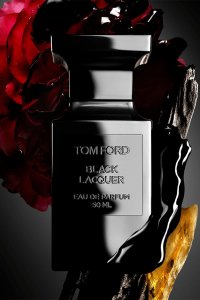 ​柳井正批评低价电商、耐克要卖更多低价球鞋、Tom Ford推出新香水