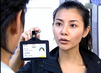 ​拍三级片成名的蒙嘉慧，没家世没文化，凭什么嫁给了郑伊健