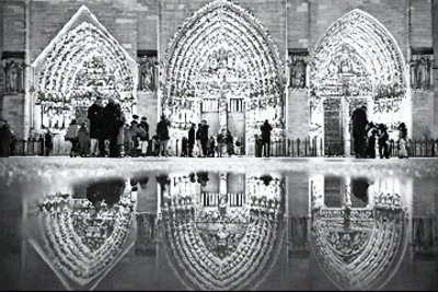 ​巴黎圣母院重生承载多重意义