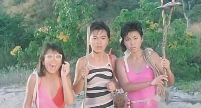 ​“香港女神”陈加玲 因为太漂亮被逼拍风月片，隐退后今52岁成富婆