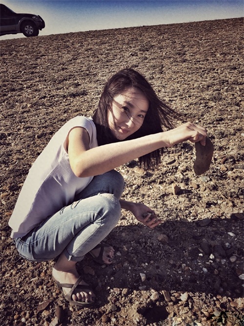 她清丽脱俗，对角色拿捏到位，被评为”催泪天使“