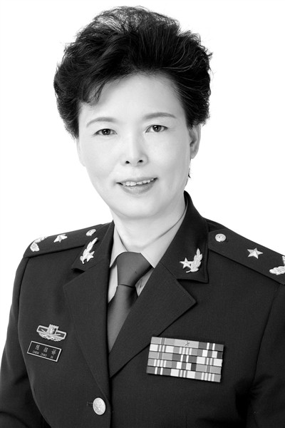 老照片：老女排名将陈招娣