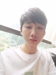 ​汪苏泷把脸摔成多边形？颧骨肿起状态可怕，网友却直呼忍不住想笑