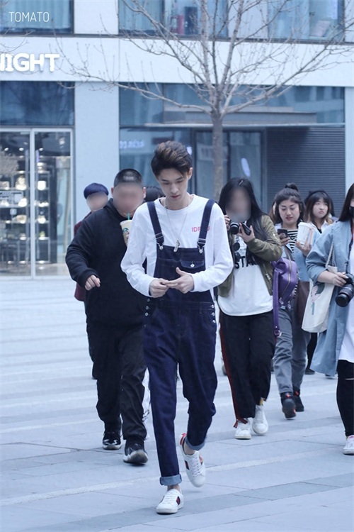 超清美图--德云社秦霄贤