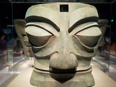 ​一天一件文物：三星堆青铜大面具