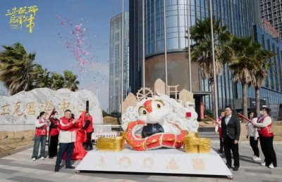 ​炫酷！禄星蛇蛇“阿鑫”亮相啦！