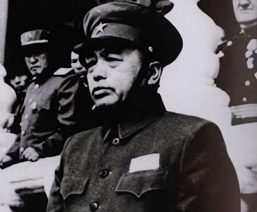 ​浦安修晚年后悔离开彭德怀：他不吃分手梨是对的，我吃错了分手梨