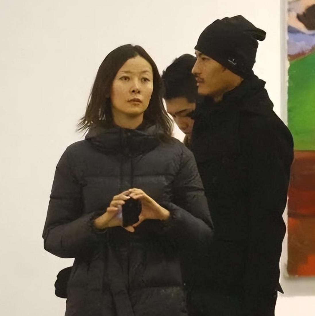 年薪百万年少成名柯蓝个人资料简介，感情生活从不间断，今50岁依然单身