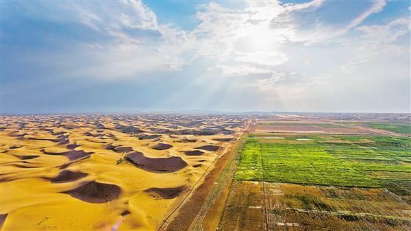 中国8大沙漠,总面积130万平方公里,2处位于新疆,3处位于内蒙!