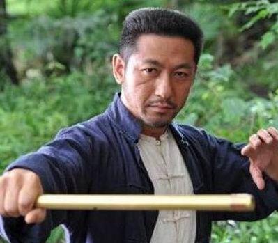 演“二奎”一炮而红,如今落寞无人识,却不后悔离开赵本山!