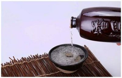 ​爱新觉罗正黄旗酒38度(爱新觉罗正黄旗酒52度浓香型价格)