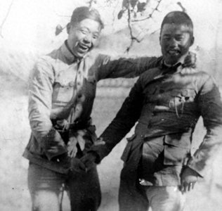 ​1980年，陈云提出要求陈锡联辞职，陈锡联坦言：要我脑袋都没问题