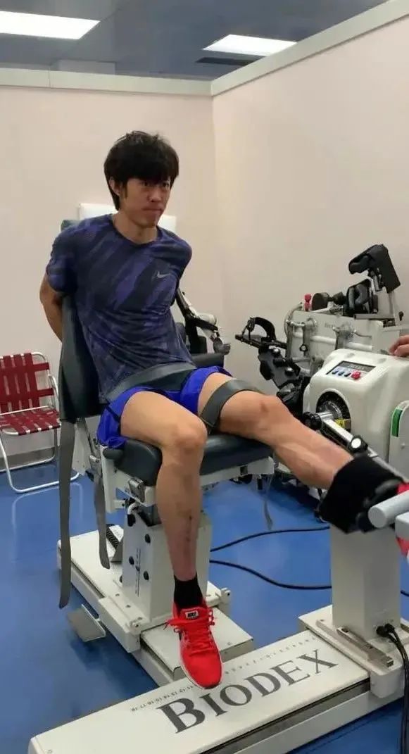 张国伟个人资料简介（从跳高运动员到段子手）