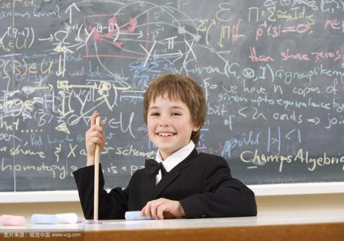 什么样的人才算得上是天才？(从小就是天才)