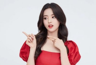 杨超越个人资料介绍（天选之女杨超越为什么爆火）