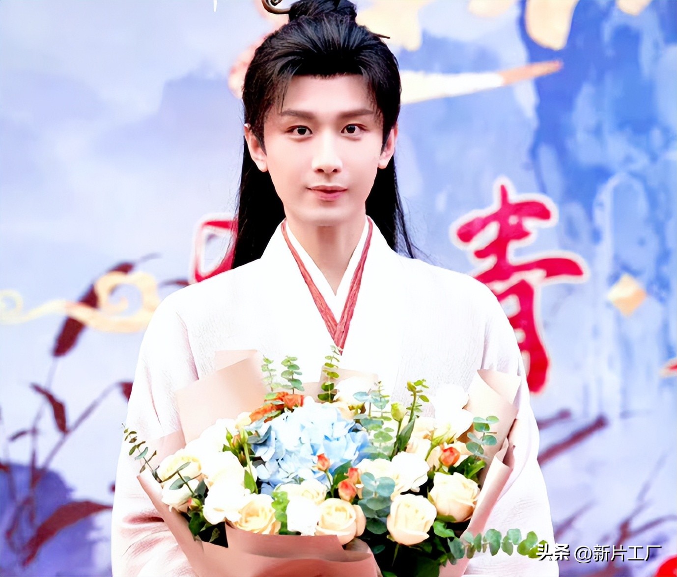 央视点评《莲花楼》，短短三个字，狠狠戳中观众心巴