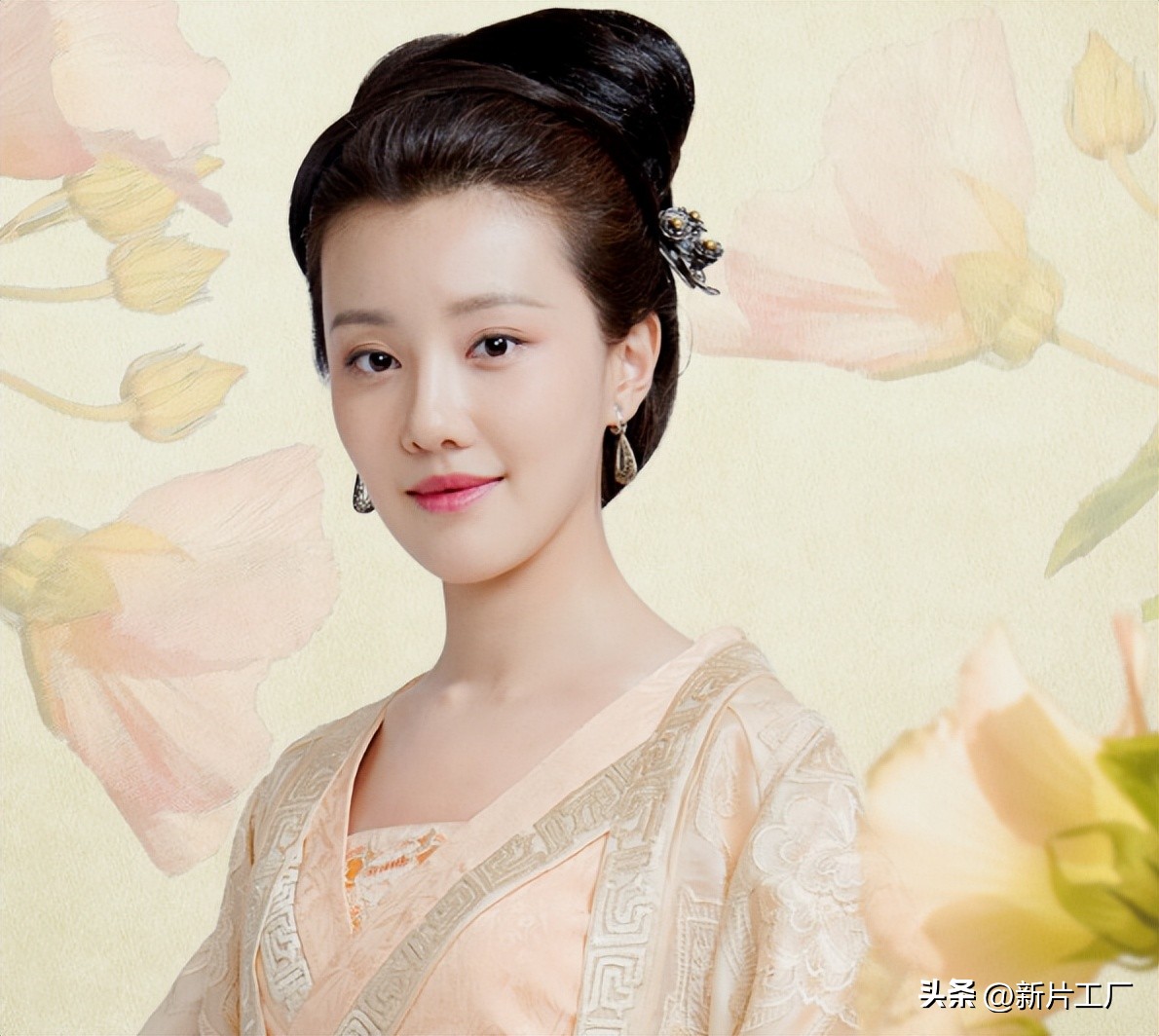 央视点评《莲花楼》，短短三个字，狠狠戳中观众心巴