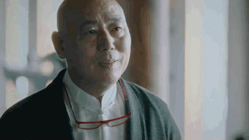 专业角度分析穿普拉达的女王（我国也翻拍穿普拉达的女魔头了）(24)