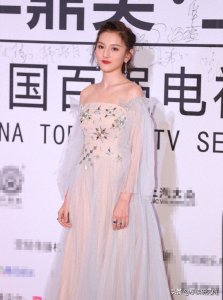 ​华鼎奖含金量遭质疑，获奖人名不副实，赵雅芝更是惨遭冷落