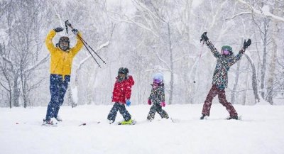 ​邓超低调为小女庆生，父女昵称太狗血，画面唯美得像动画场景