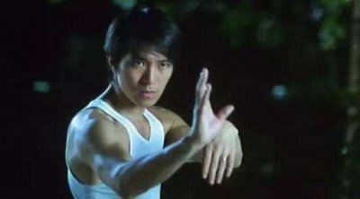 ​十级迷弟尹正，还原张国荣原音！京剧造型被指模仿张国荣？能比吗