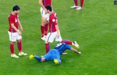 ​踩踏对手辱骂裁判 河南建业后卫顾操遭禁赛10场罚款7万