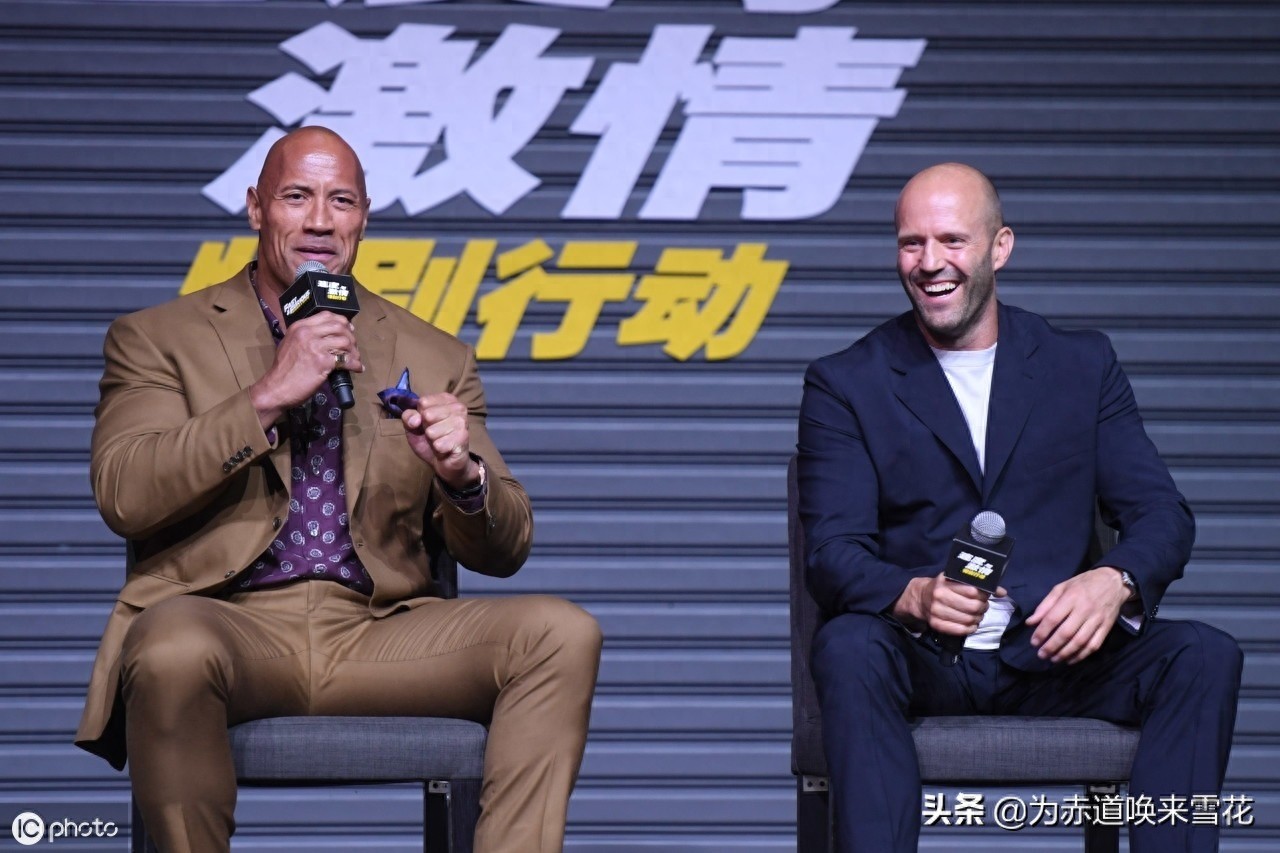 西装暴徒！杰森斯坦森，穿上西装你就看不到我的肌肉了