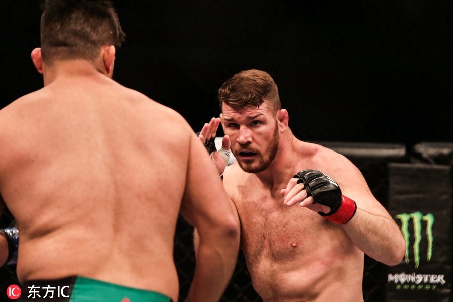 UFC格斗之夜头条主赛：盖斯特鲁姆KO比斯平 上海站完美收官