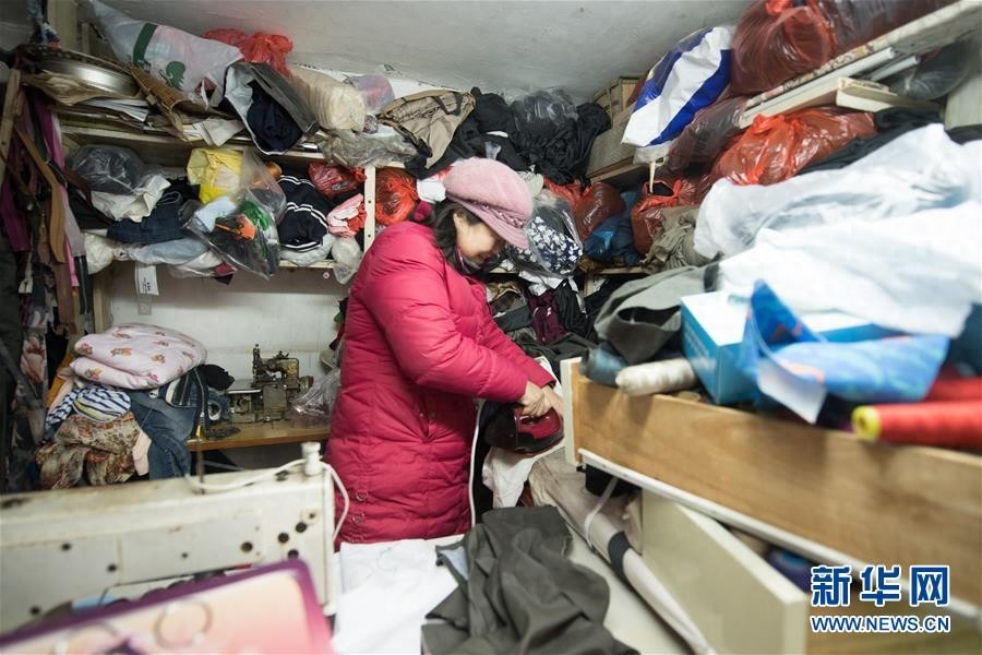 “一元裁缝铺”：冬日里的温暖坚守