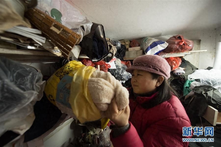 “一元裁缝铺”：冬日里的温暖坚守