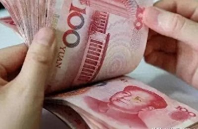 中国都这么富有？拿出百万现金存款的家庭，在国内至少高达90%